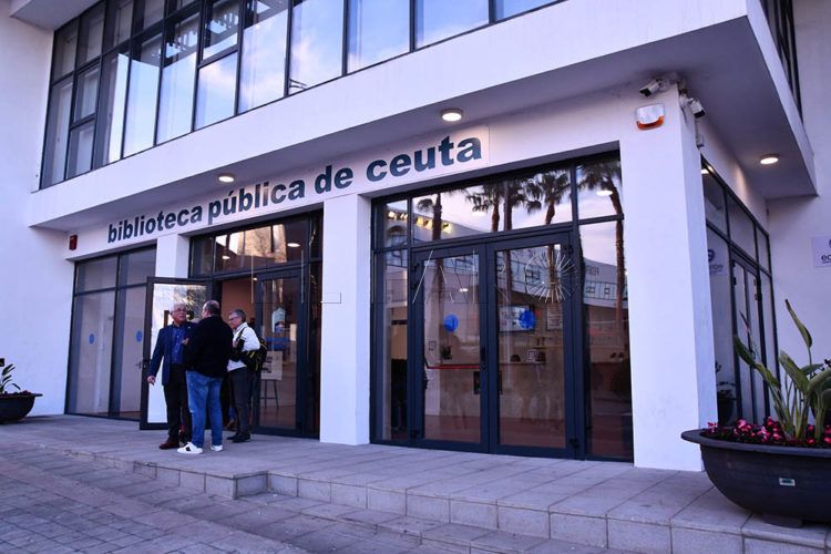 inauguracion-biblioteca-morro-1