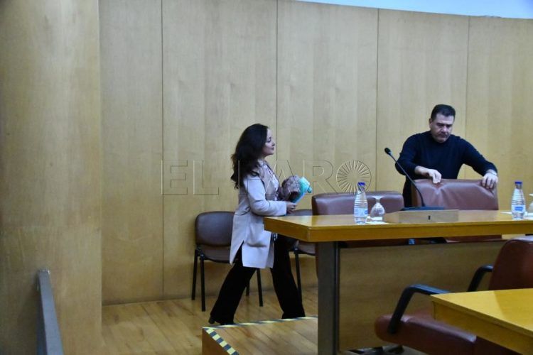 pleno-asamblea-ceuta-diputados-disidentes-vox