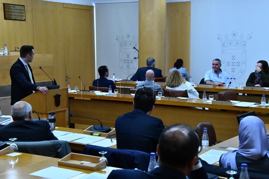 pleno-asamblea-enero-vox-psoe-1