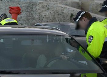 prueba-alcoholemia-policia-vehiculo