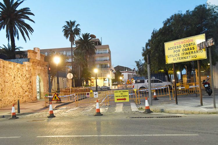 acceso-hotel-muralla-obras-gran-via-africa