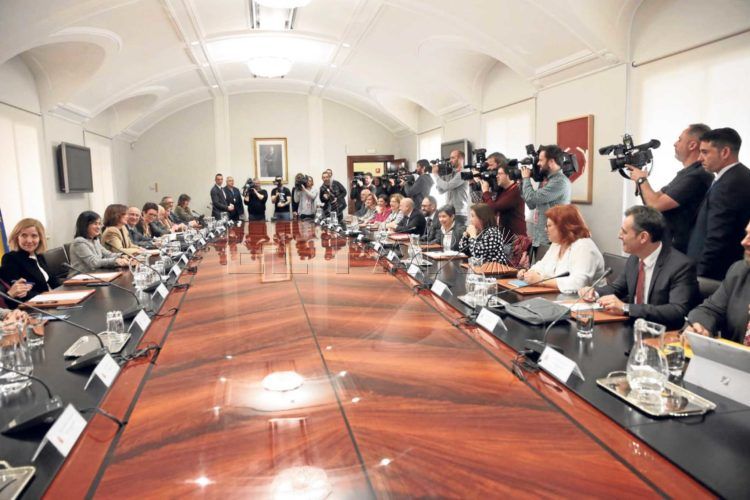 delegaciones-gobierno-carmen-calvo