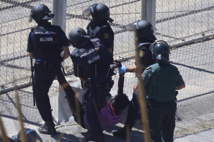 guardia-civil-devoluciones-caliente