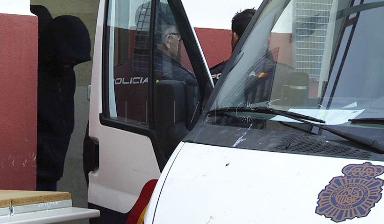 policia-nacional-detenidos