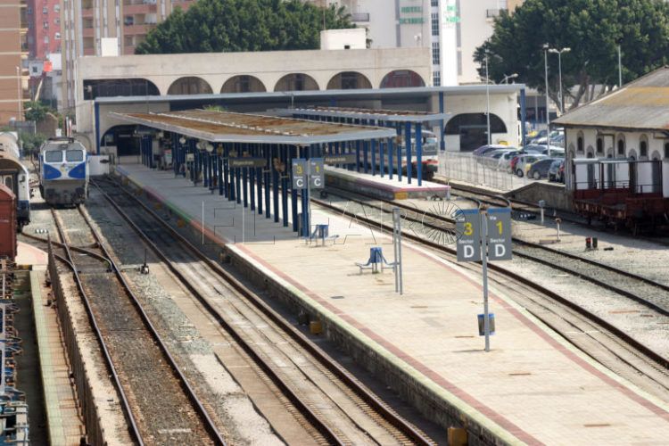 renfe-estacion-algeciras-tren