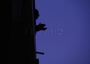 respeto-silencio-victima-coronavirus-ceuta- (11)