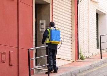 desinfeccion-calle-alarma-coronavirus