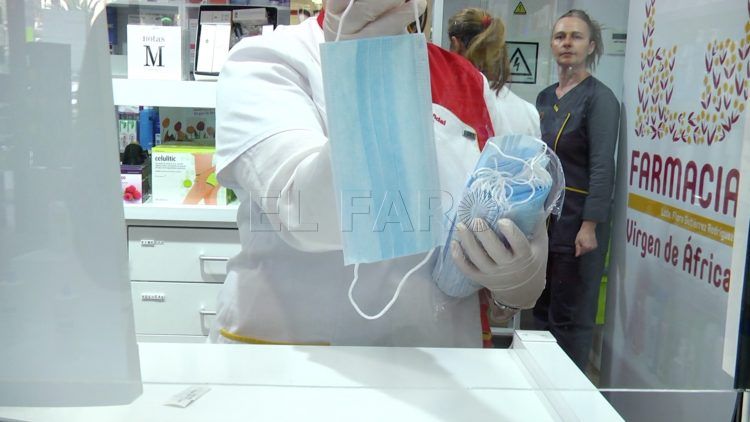 farmacia-mampara-mascarilla-coronavirus-alarma-5