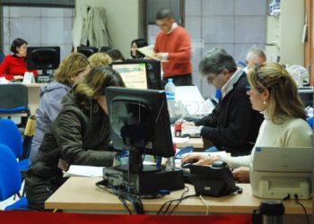 funcionarios-municipales-ciudad-archivo