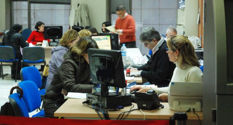 funcionarios-municipales-ciudad-archivo
