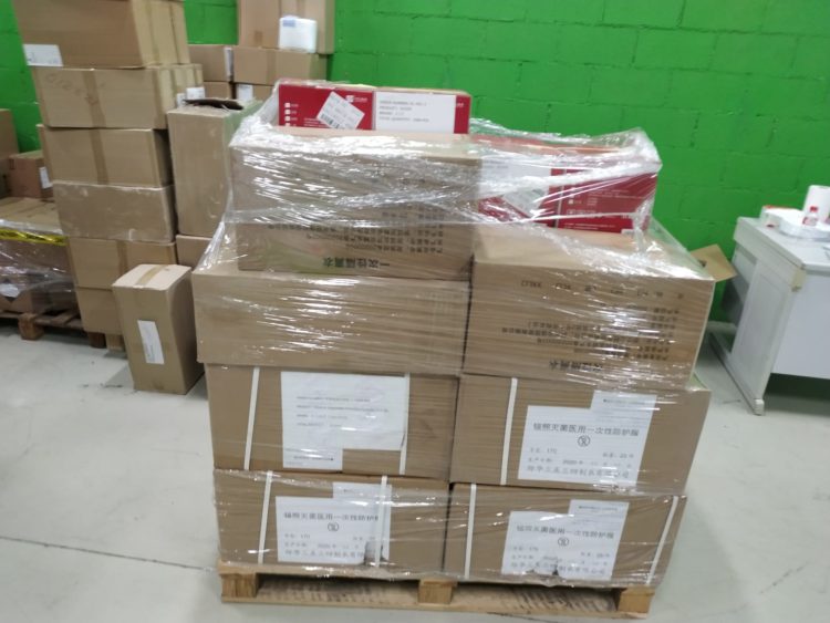 gobierno-reparte-material-sanitario-coronavirus-7