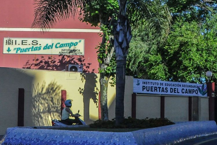 ies-puertas-campo