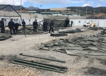 militares-tiendas-mena-5