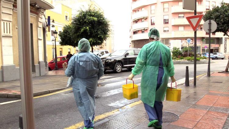 sanitarios-cruz-roja-estado-alarma-9