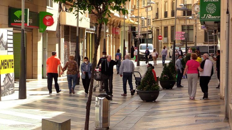 gente-paseando-calles-estado-alarma (4)