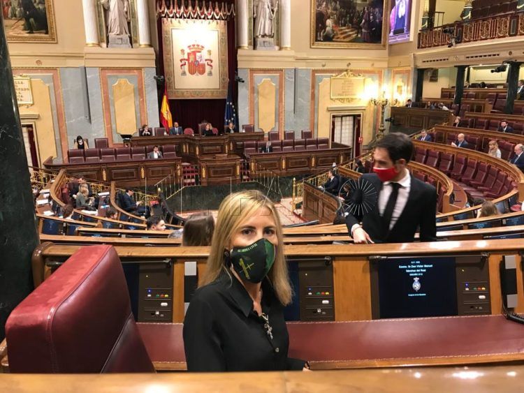 Lopez-vox-Congreso-mascarilla-1