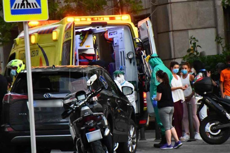 accidente-moto-coche-plaza-reyes