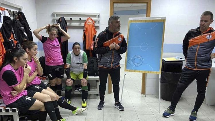 antonio-damian-entrenador-cdpuerto-futsal