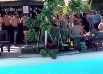 bar-isla-parque-maritimo-gente-1