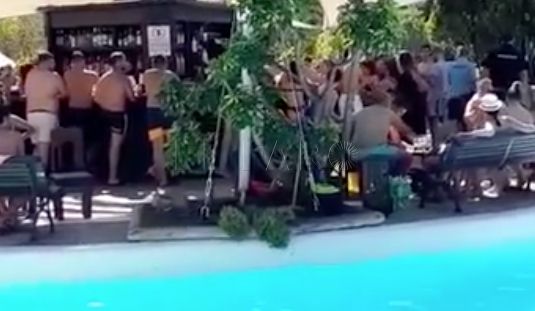 bar-isla-parque-maritimo-gente-1