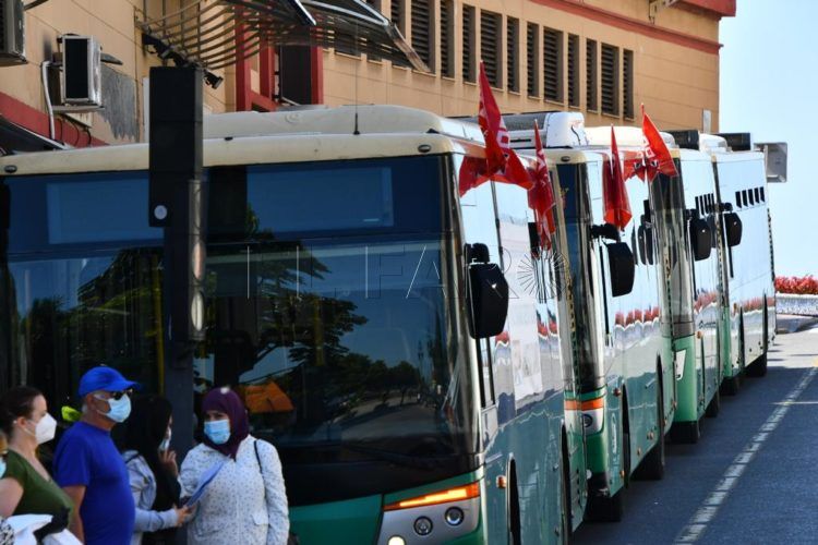 huelga-autobuses-estacion-mercado-trabajadores-hadu-almadraba-4