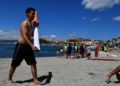 menores-esperanza-playa-limpieza-8