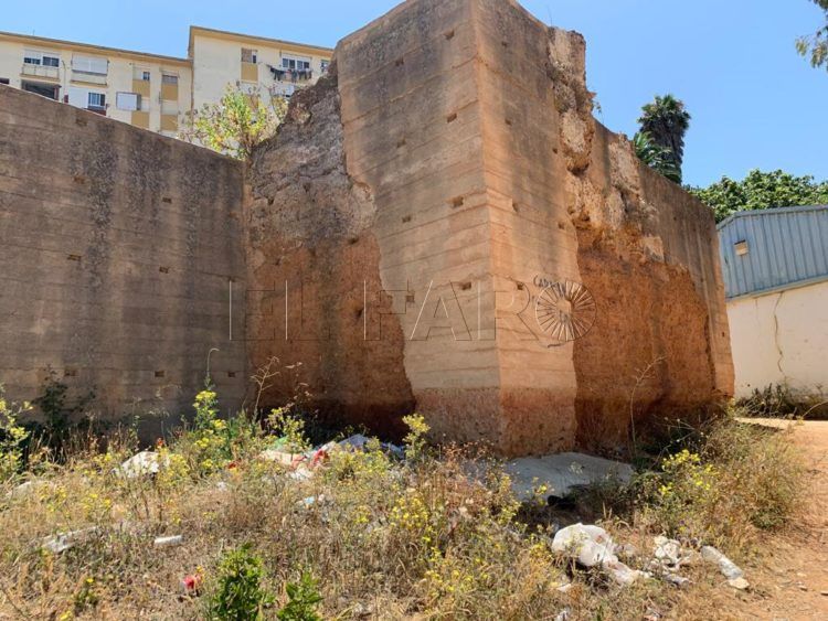 vertedero-cimientos-murallas-merinies-1