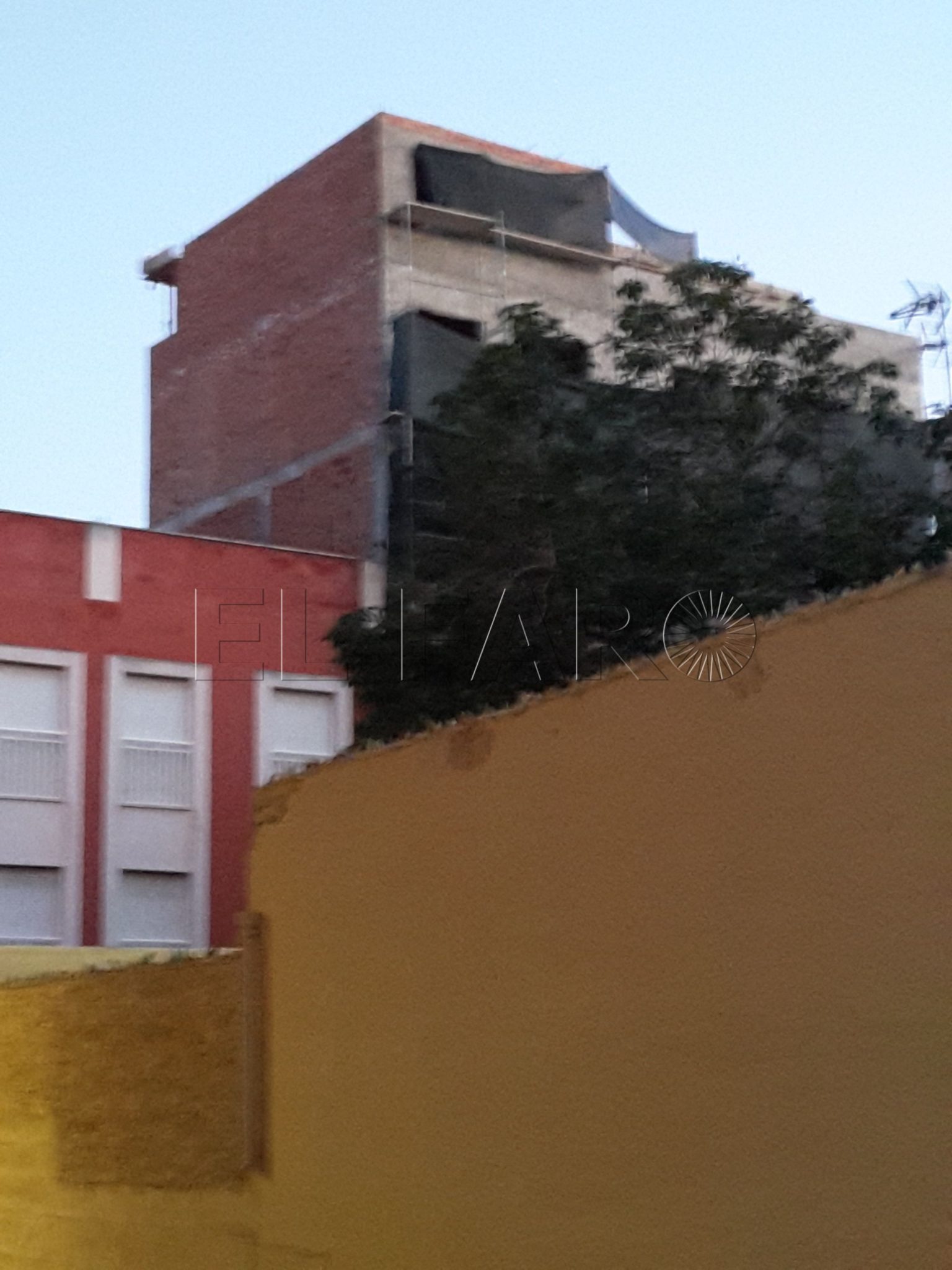 edificio-calle-zorrilla-obra-ilegal-1