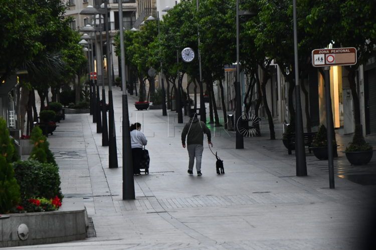editorial-comercio-calles-vacias