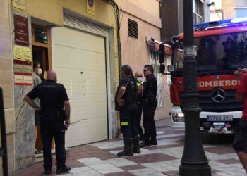 incendio-pedro-meneses-cuadro-luz-bomberos-3