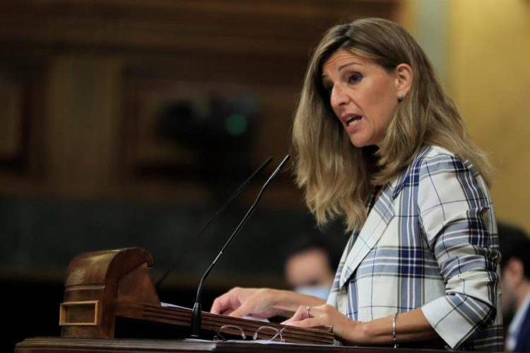 yolanda-diaz-ministra-trabajo-congreso