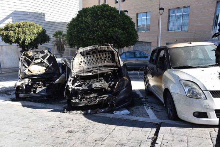 coches-quemados-guillermo-molina-2