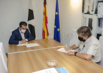 firma-convenio-cultura-asociacion-coral