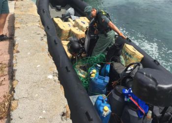 guardia-civil-detiene-personas-narcolancha-hachis