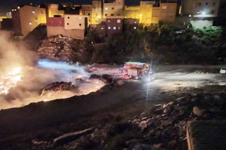 incendio-chatarra-arcos-quebrados-bomberos-3