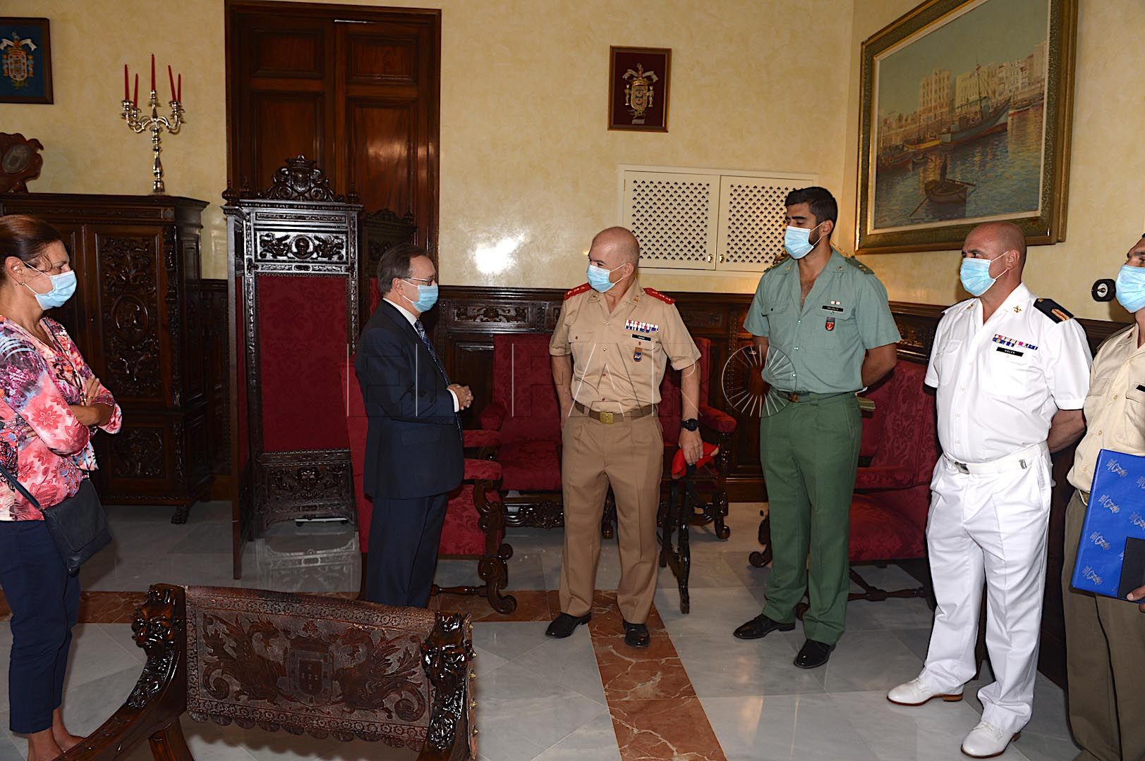 vivas-recibe-contingente-ceuta-irak-1