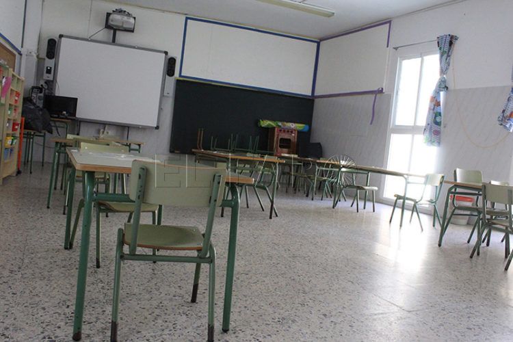 aula-colegio-vacia