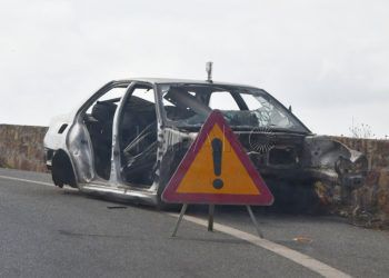 cementerio-coches-frontera-2