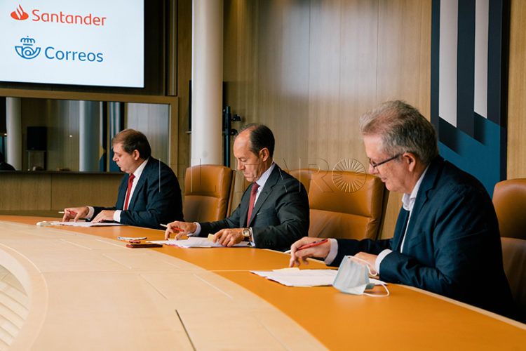 correos-banco-santander
