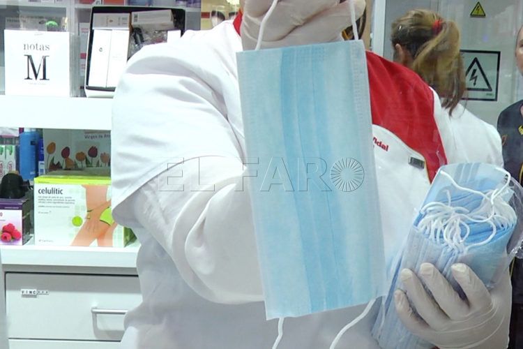 farmacia-mampara-mascarilla-coronavirus-alarma-5