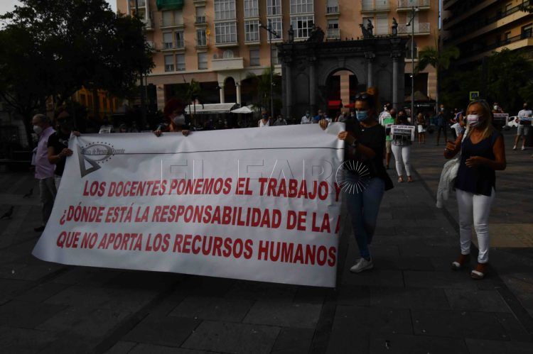 junta-personal-docente-convocaria-huelga-cupo-4