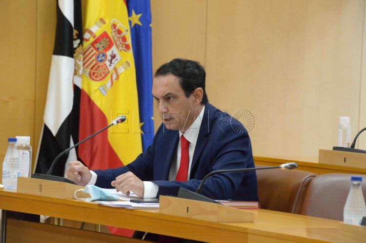manuel-hernandez-psoe-pleno-modificacion-credito-1