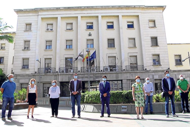 minuto-silencio-delegacion-violencia-genero