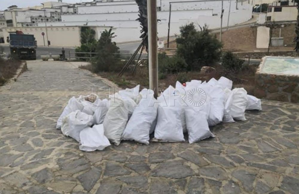 operarios-tragsa-limpieza-barriadas-2