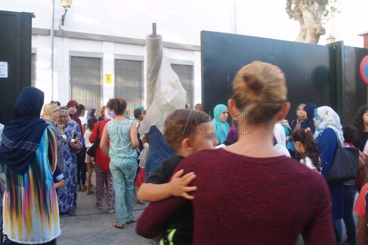 puerta-colegio-vuelta-cole