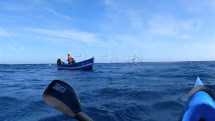 barcos-marroquies-aguas-ceuta-pesqueros-2fa