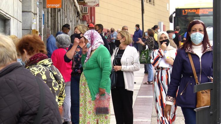 gente-paseando-centro-nuevas-medidas-4