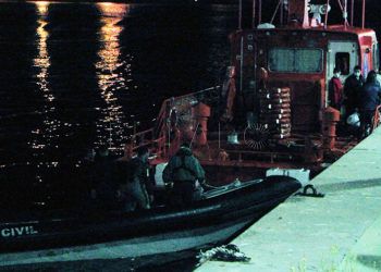 inmigrantes-muelle-españa-3nadadores-1