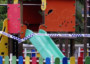 parque-infantil-cerrado