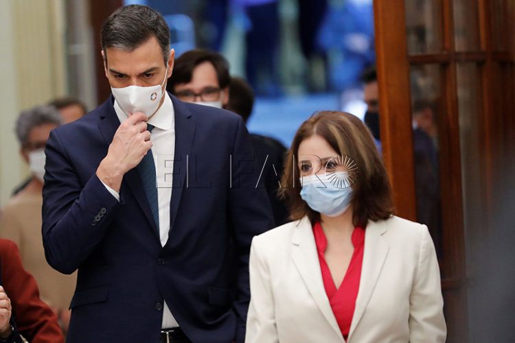 pedro-sanchez-adriana-lastra